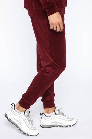 Mason Velour Jogger - Burgundy